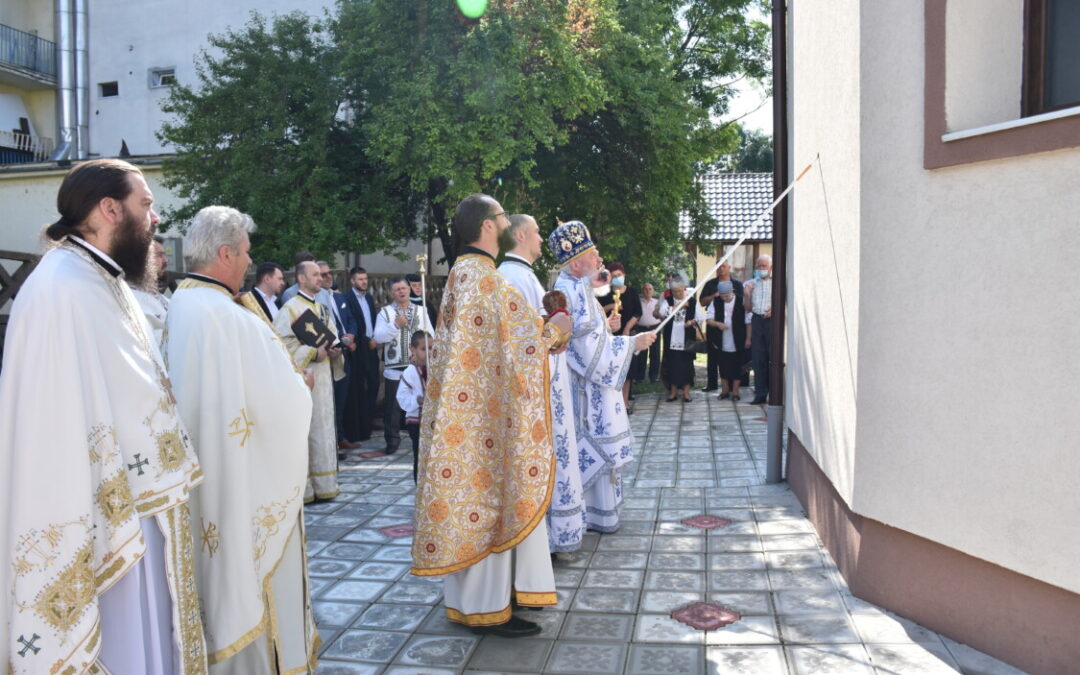 Resfințirea Bisericii „Intrarea în Biserică a Maicii Domnului” din cartierul clujean Cordoș